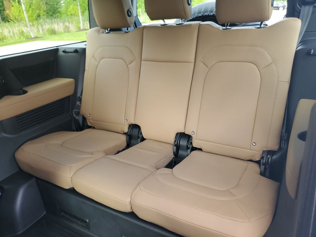 2026 Land Rover Defender S - Photo 32