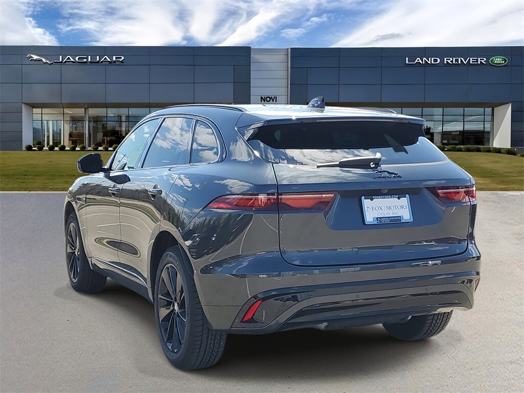 2025 Jaguar F-PACE P250 R-Dynamic S photo 2