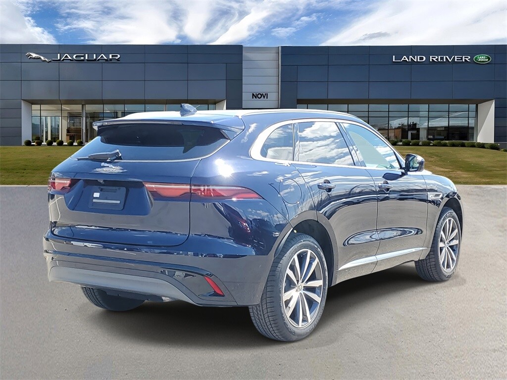 2025 Jaguar F-PACE P250 R-Dynamic S photo 3