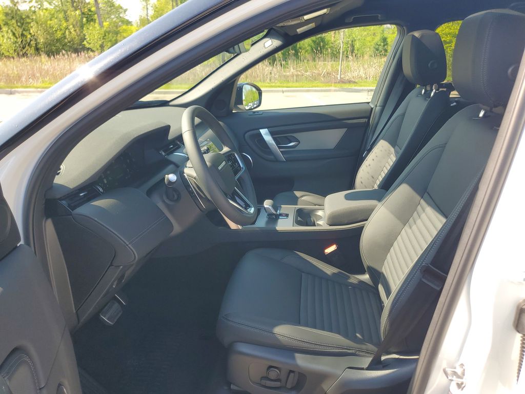 2026 Land Rover Discovery Sport Landmark - Photo 13