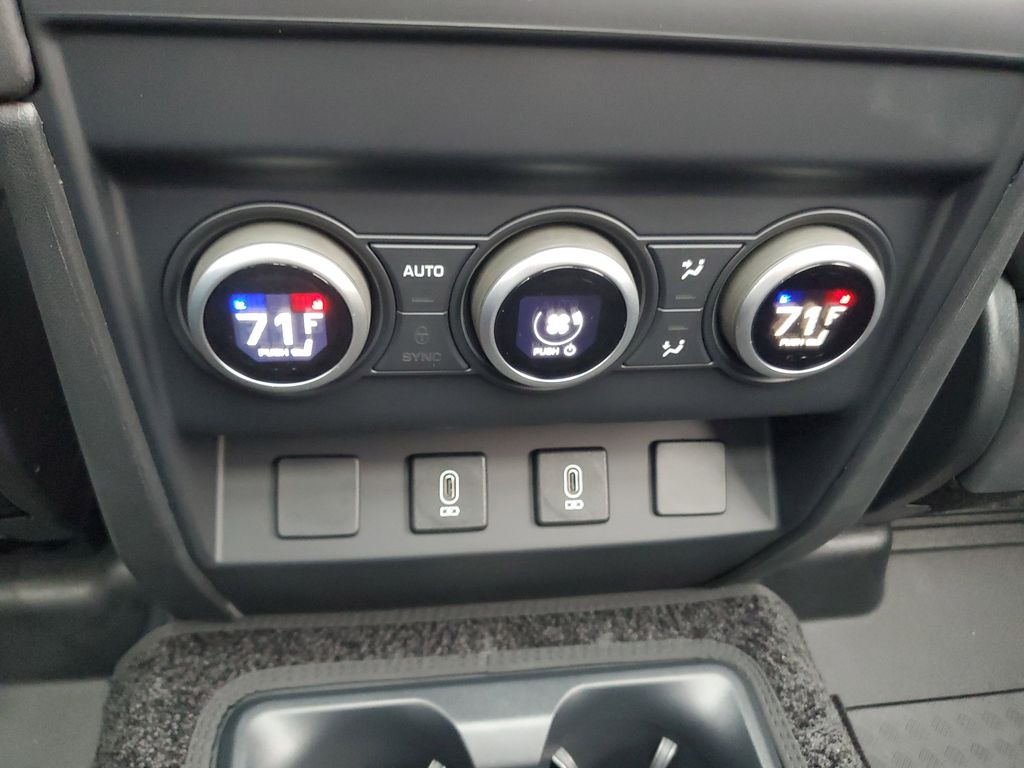 2026 Land Rover Defender S - Photo 29