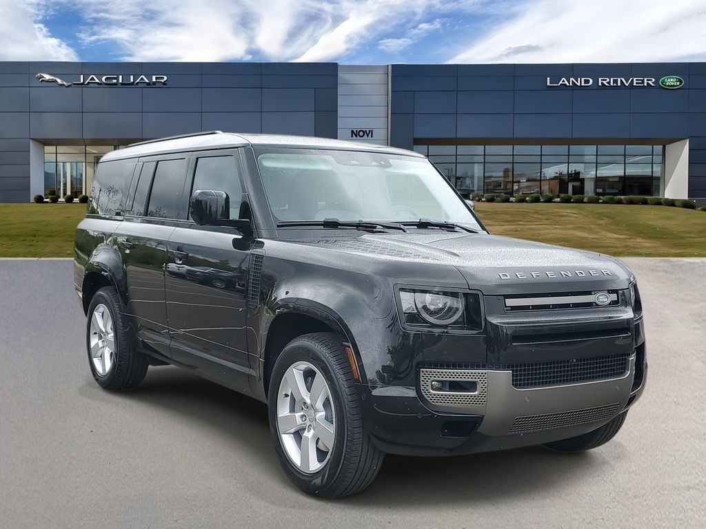 Used 2025 Land Rover Defender 130 X-Dynamic SE SUV