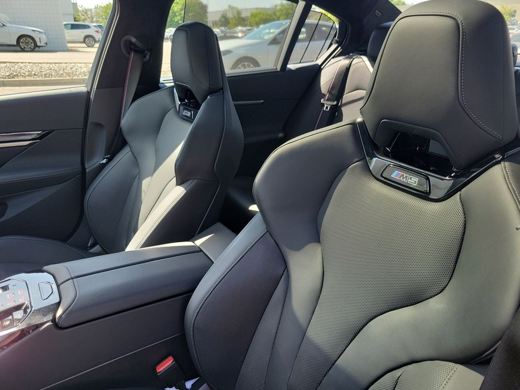 2026 BMW M5 M5 - Photo 10