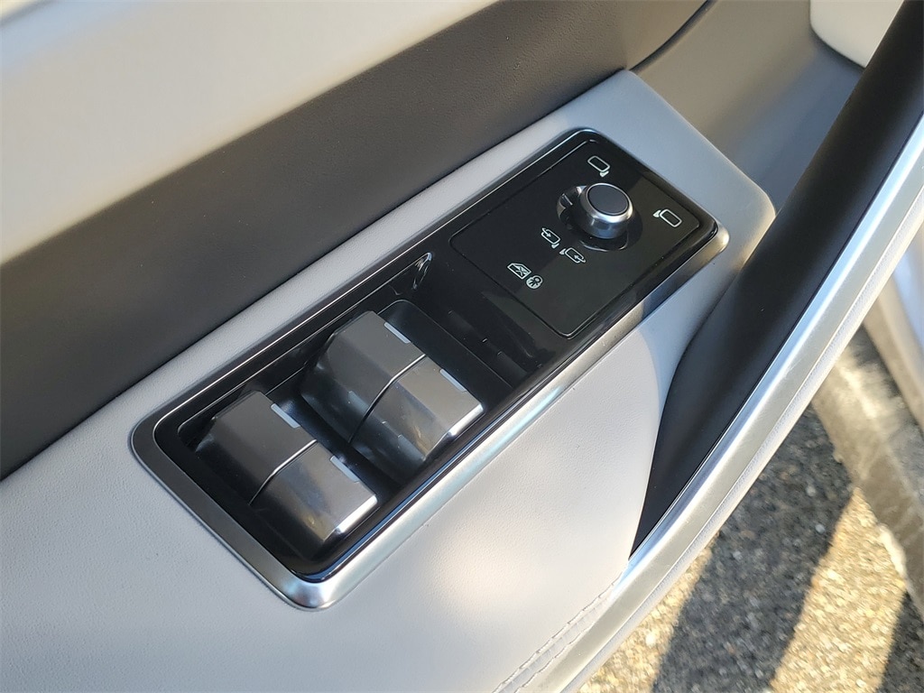 2026 Jaguar F-Pace R-Dynamic S - Photo 12