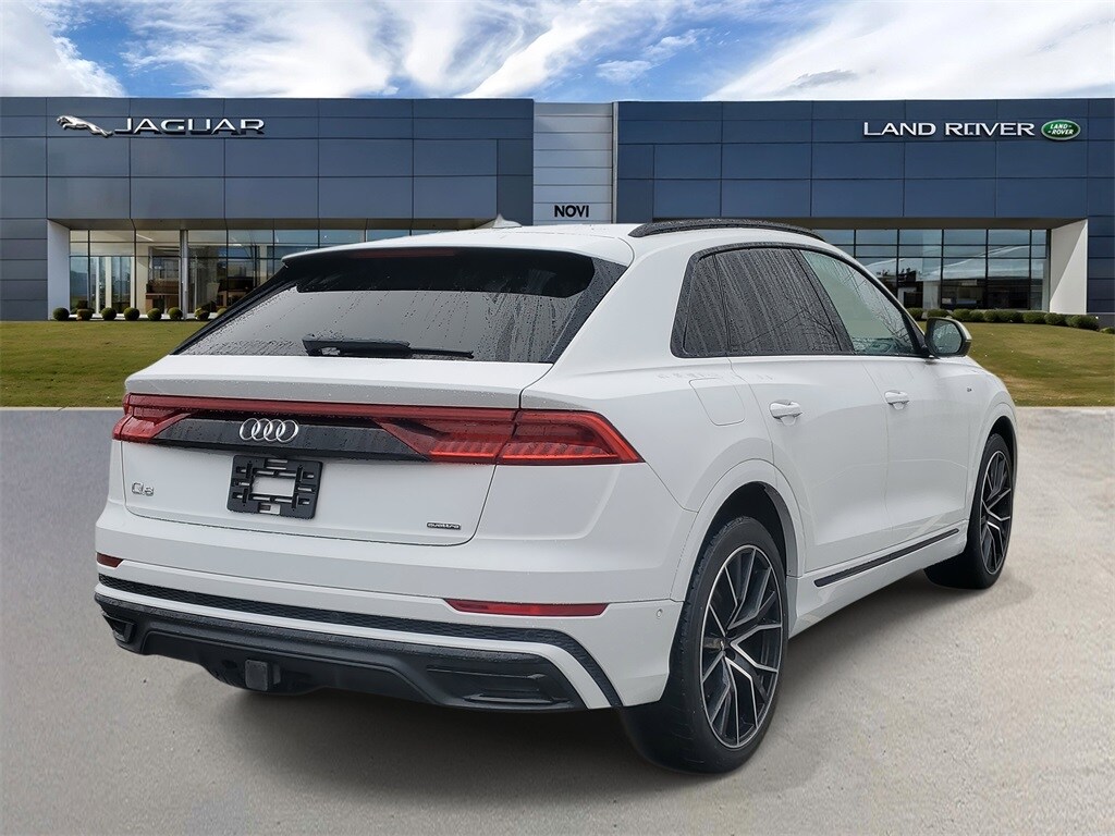 2021 Audi Q8 55 Premium photo 3