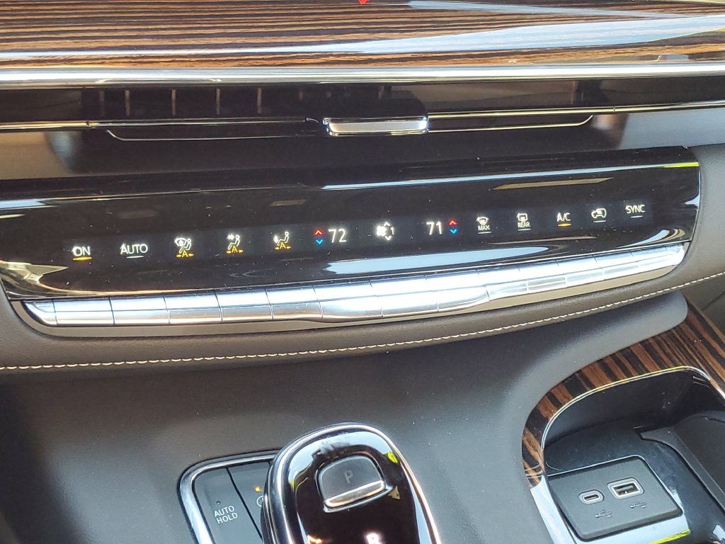 2023 Cadillac Escalade Premium Luxury - Photo 25
