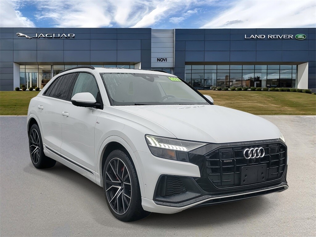 2021 Audi Q8 55 Premium photo 4