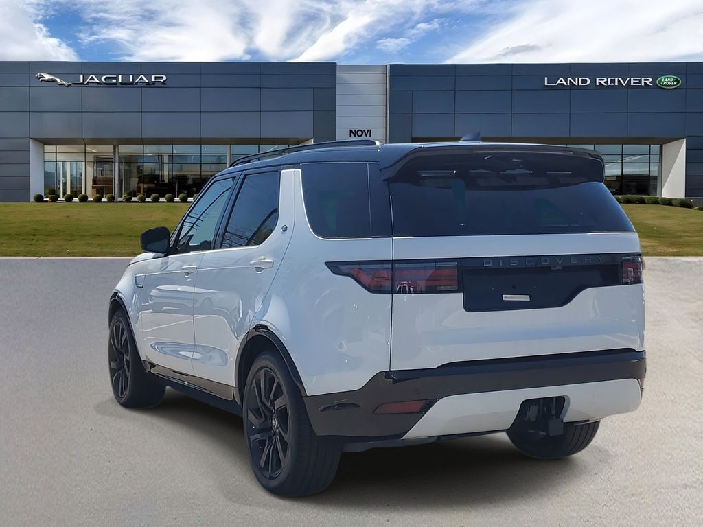 Used 2025 Land Rover Discovery P360 Dynamic SE SUV