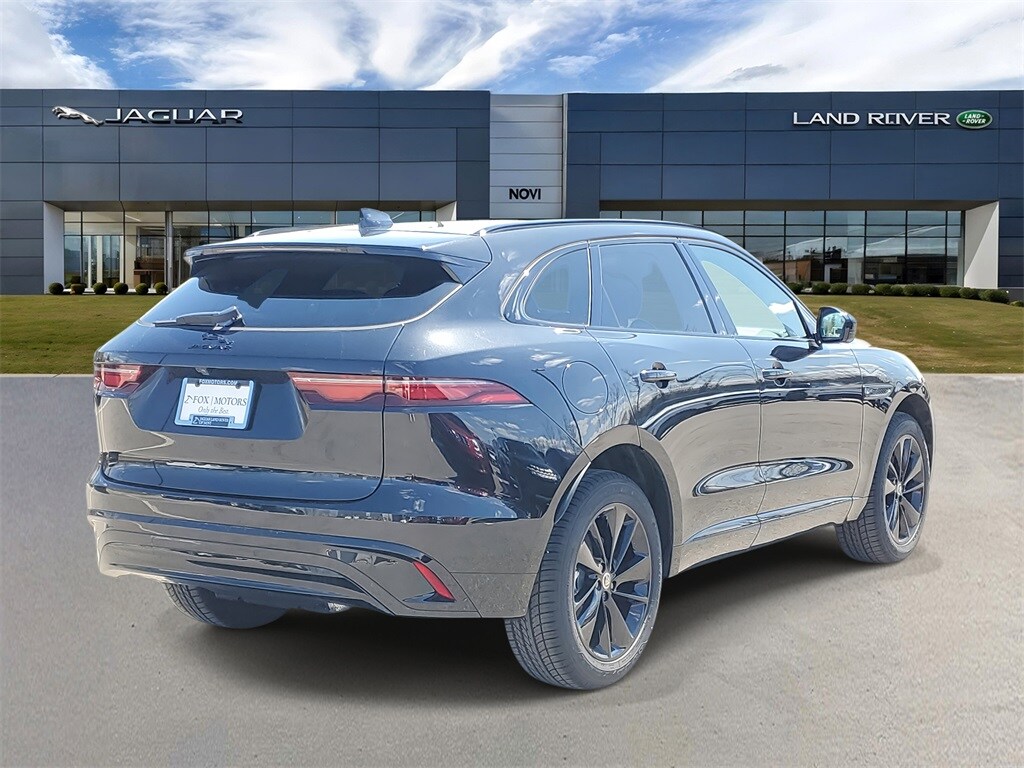 2025 Jaguar F-PACE P250 R-Dynamic S photo 3