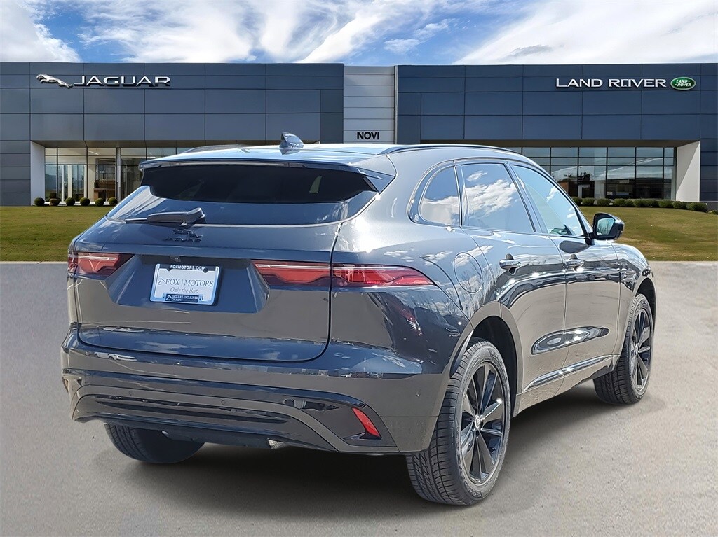 2025 Jaguar F-PACE P250 R-Dynamic S photo 3