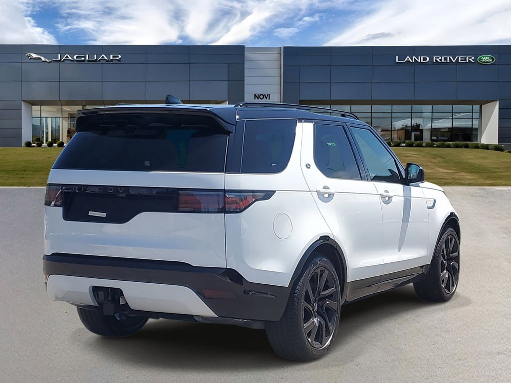 Used 2025 Land Rover Discovery P360 Dynamic SE SUV