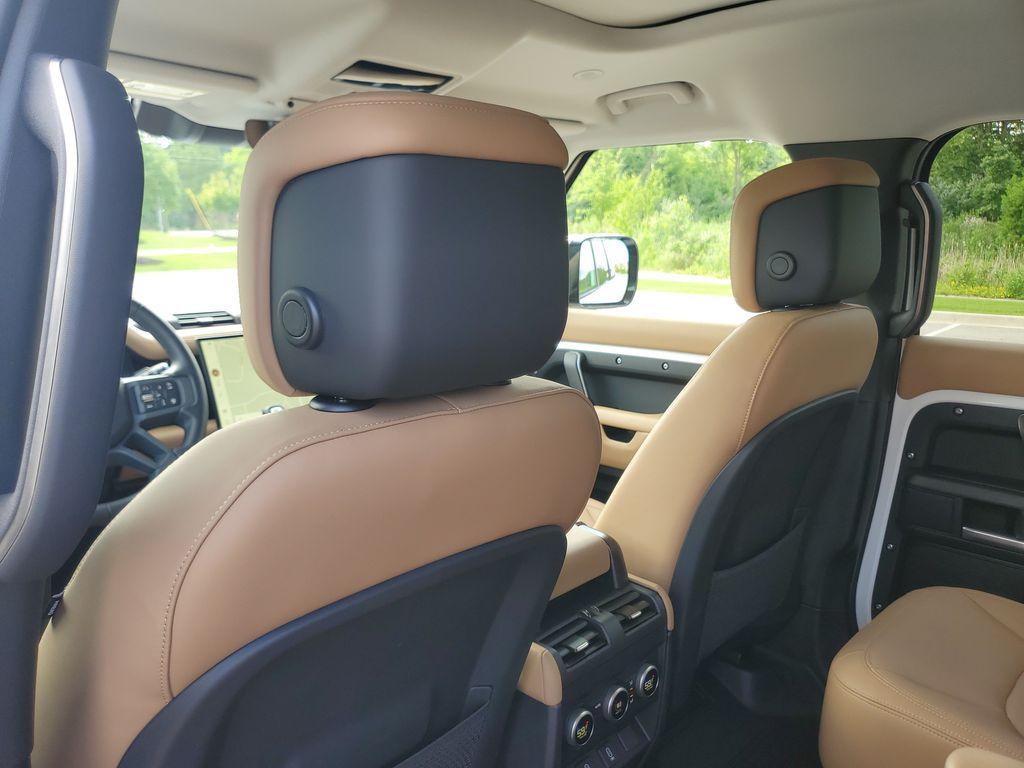 2026 Land Rover Defender S - Photo 26