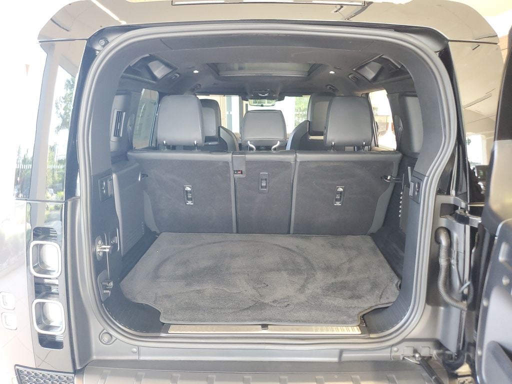 2025 Land Rover Defender Octa - Photo 34