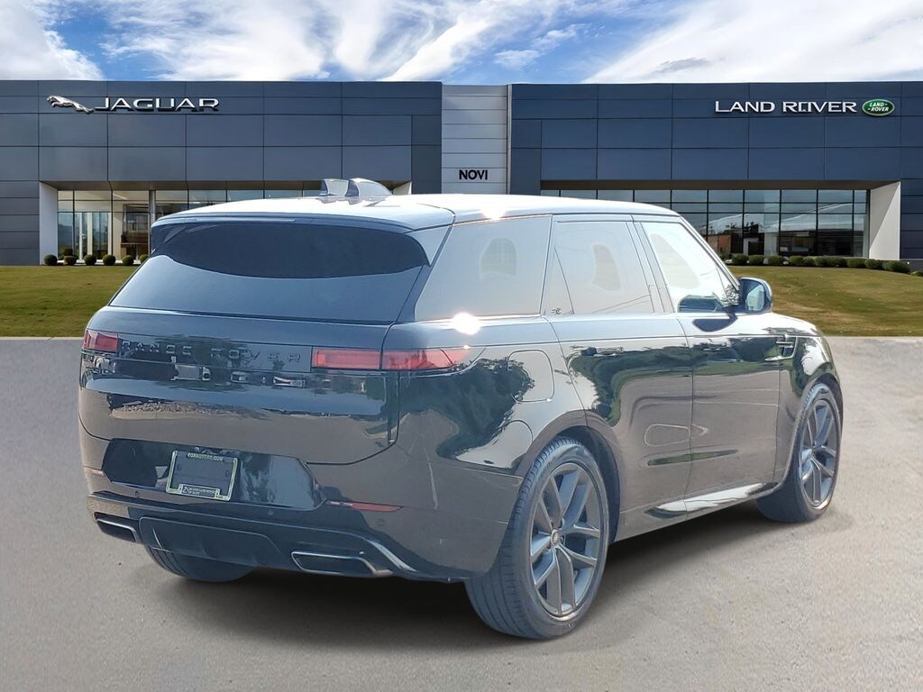 Used 2024 Land Rover Range Rover Sport Dynamic SE SUV