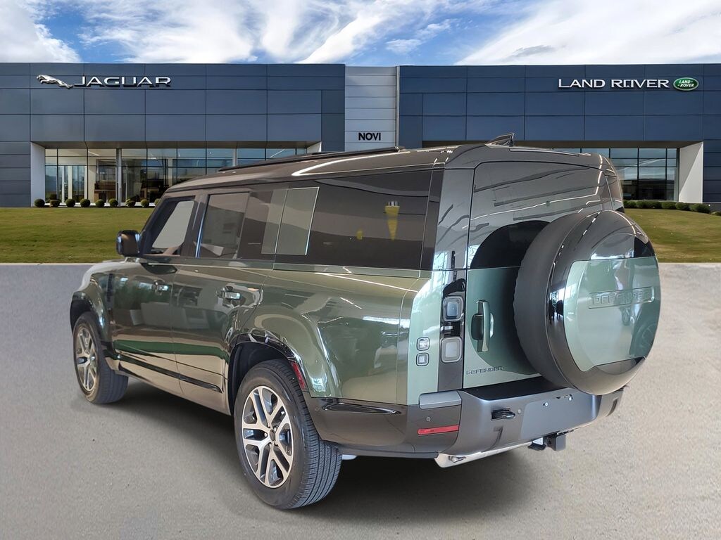 Used 2026 Land Rover Defender 130 X-Dynamic SE SUV