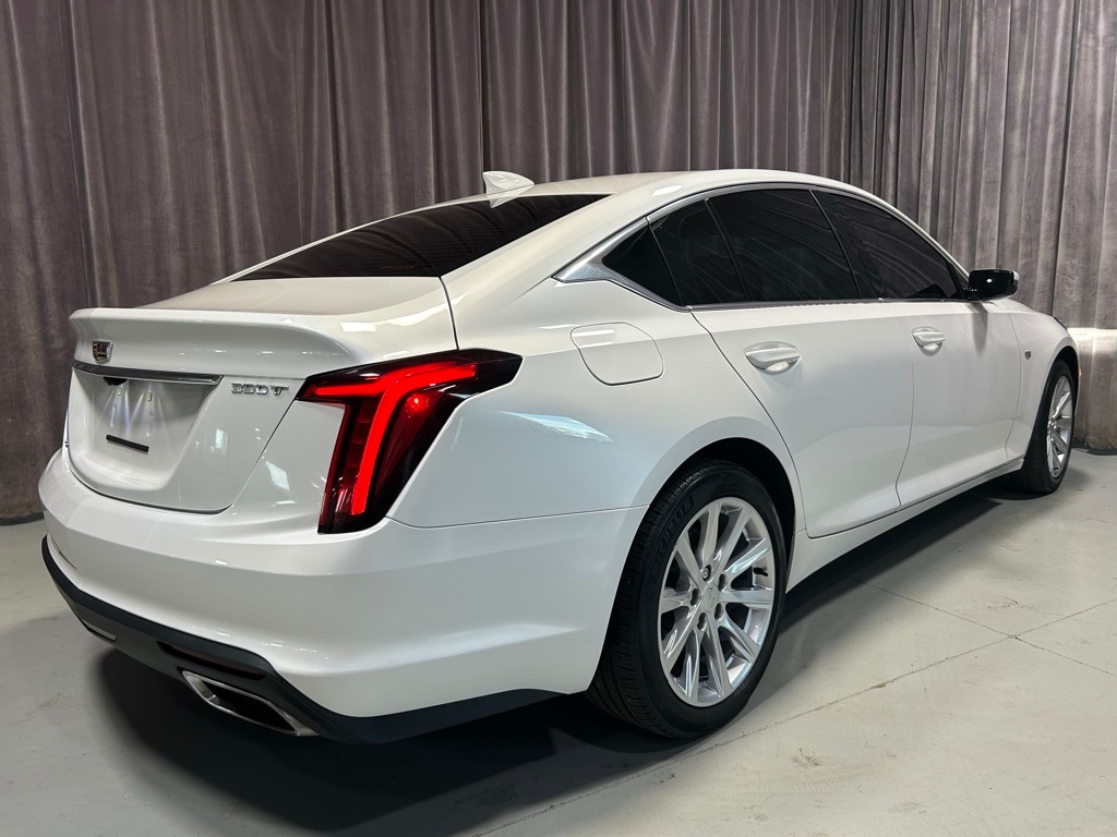 Used 2021 Cadillac CT5 Luxury with VIN 1G6DX5RK9M0114683 for sale in Novi, MI