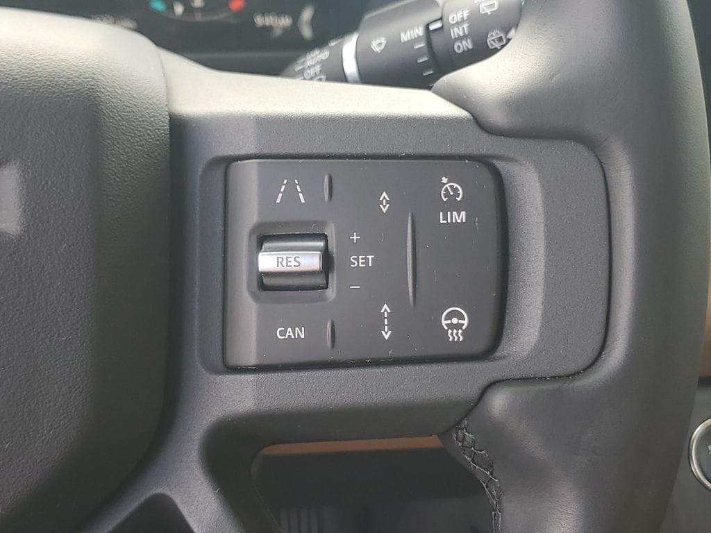 2026 Land Rover Defender S - Photo 18