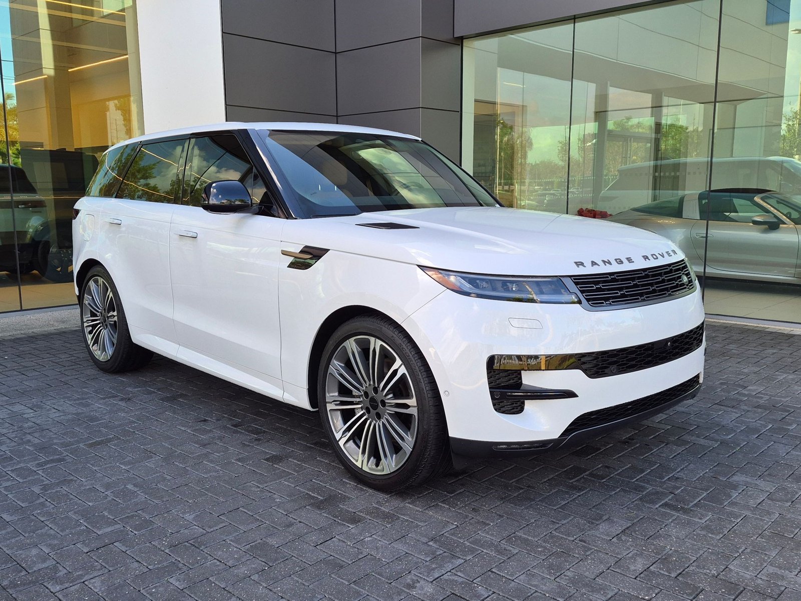 Used 2026 Land Rover Range Rover Sport P360 SE SUV