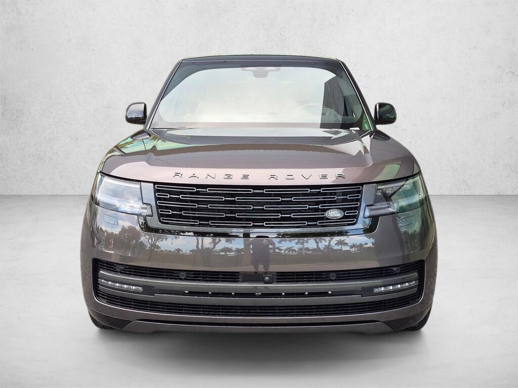 Certified 2026 Land Rover Range Rover P530 SE 7 Seat SUV