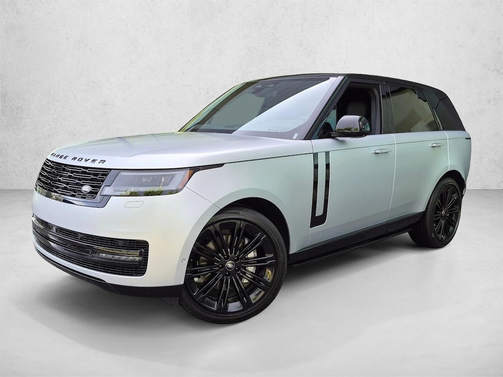 Used 2025 Land Rover Range Rover P400 SE SUV