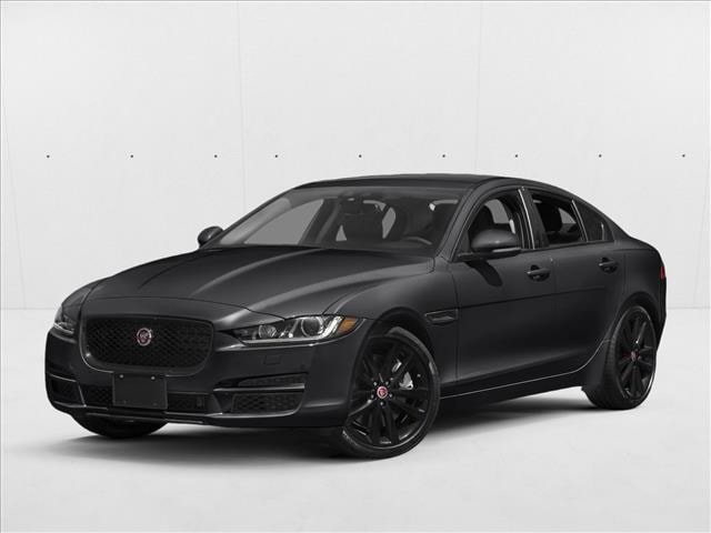 2019 Jaguar XE 25t's photo