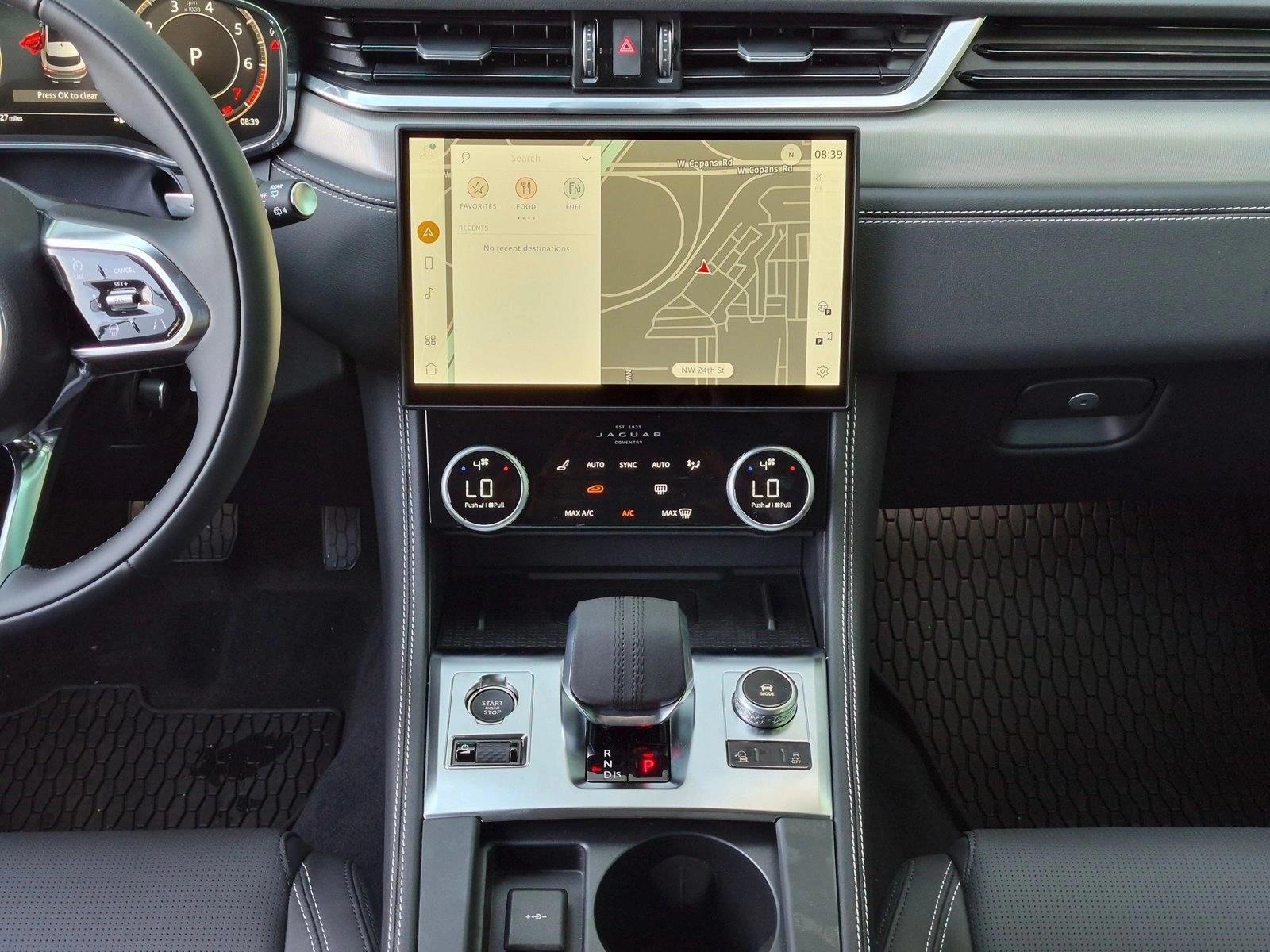 2026 Jaguar F-Pace R-Dynamic S - Photo 11