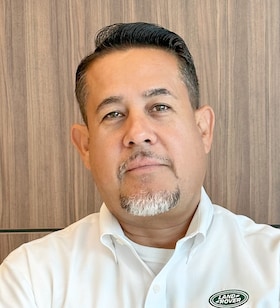 Staff member Richard Torres from ID_eebf81723d6d
