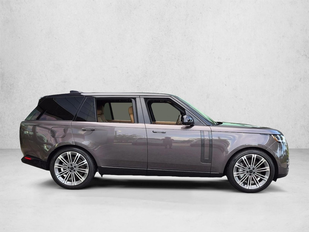 Certified 2026 Land Rover Range Rover P530 SE 7 Seat SUV