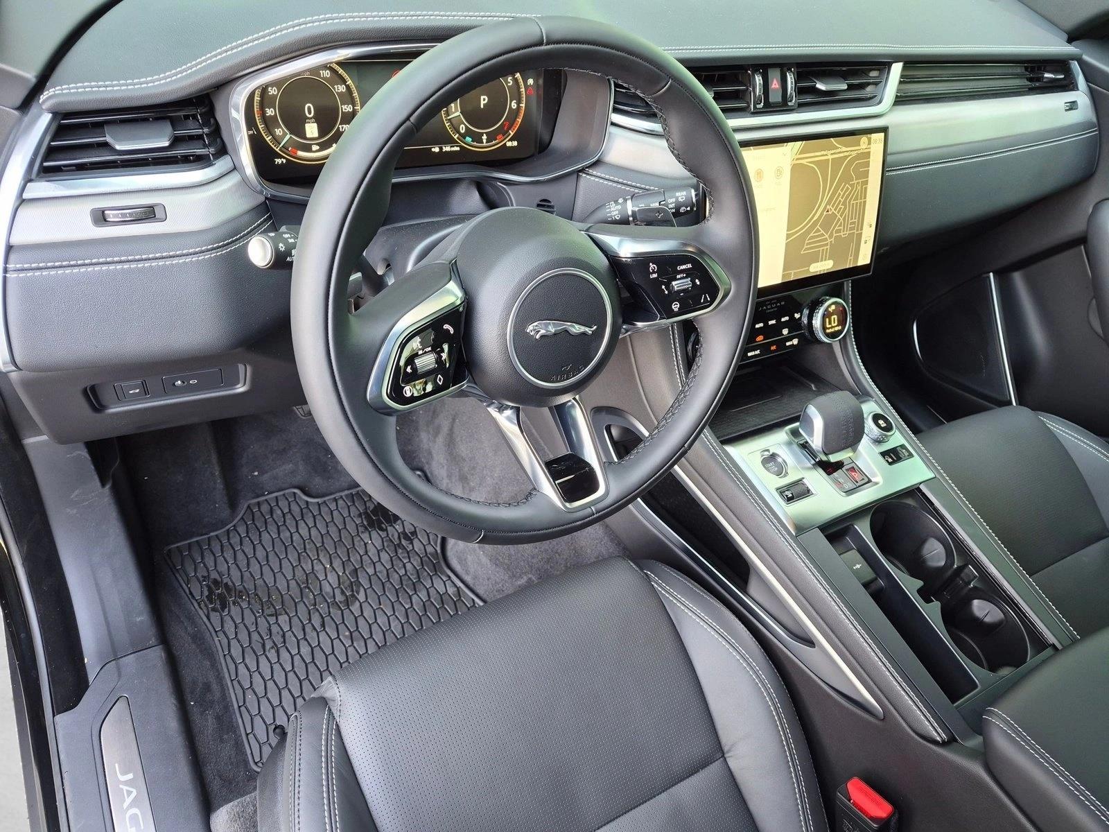 2026 Jaguar F-Pace R-Dynamic S - Photo 3