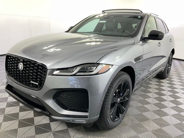 2025 Jaguar F-PACE P250 R-Dynamic S photo 2