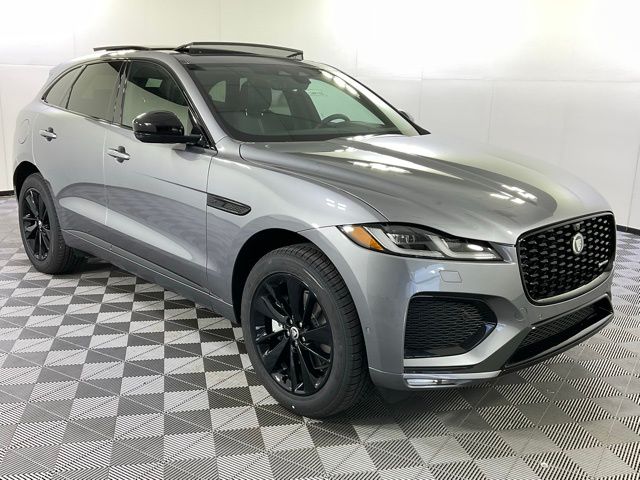 2025 Jaguar F-PACE P250 R-Dynamic S photo 3