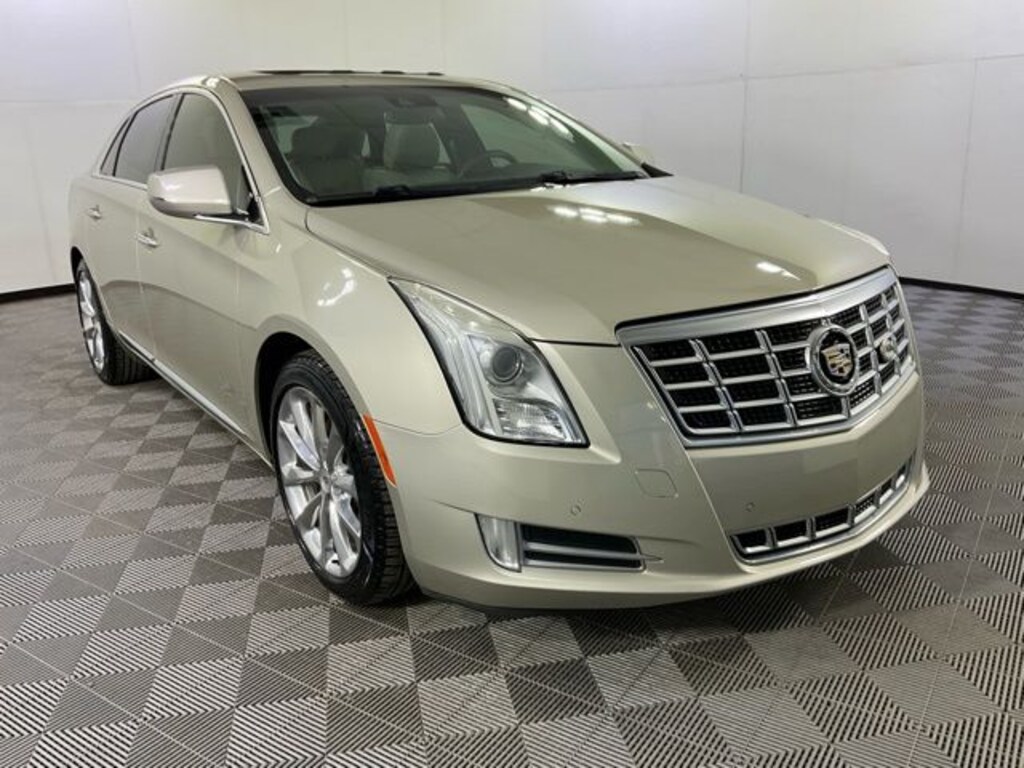 Used 2014 CADILLAC XTS Premium Sedan