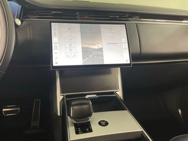 2025 Land Rover Range Rover SV - Photo 13
