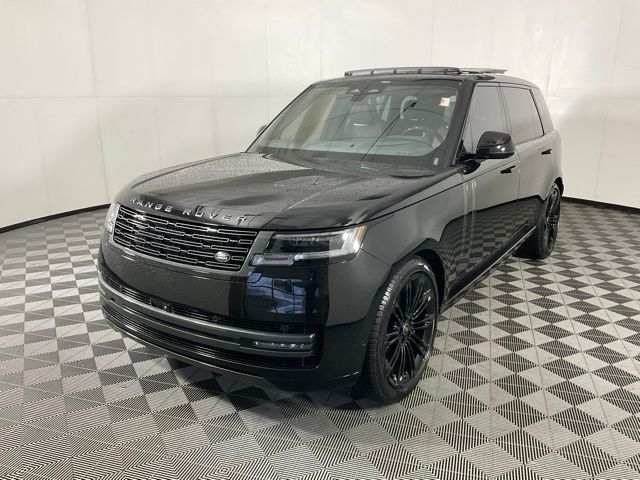 2025 Land Rover Range Rover 4.4 SE LWB 7's photo