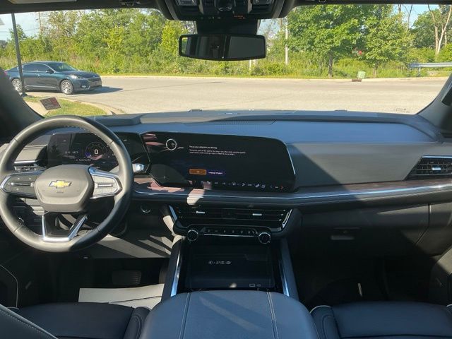 2025 Chevrolet Suburban Premier - Photo 20