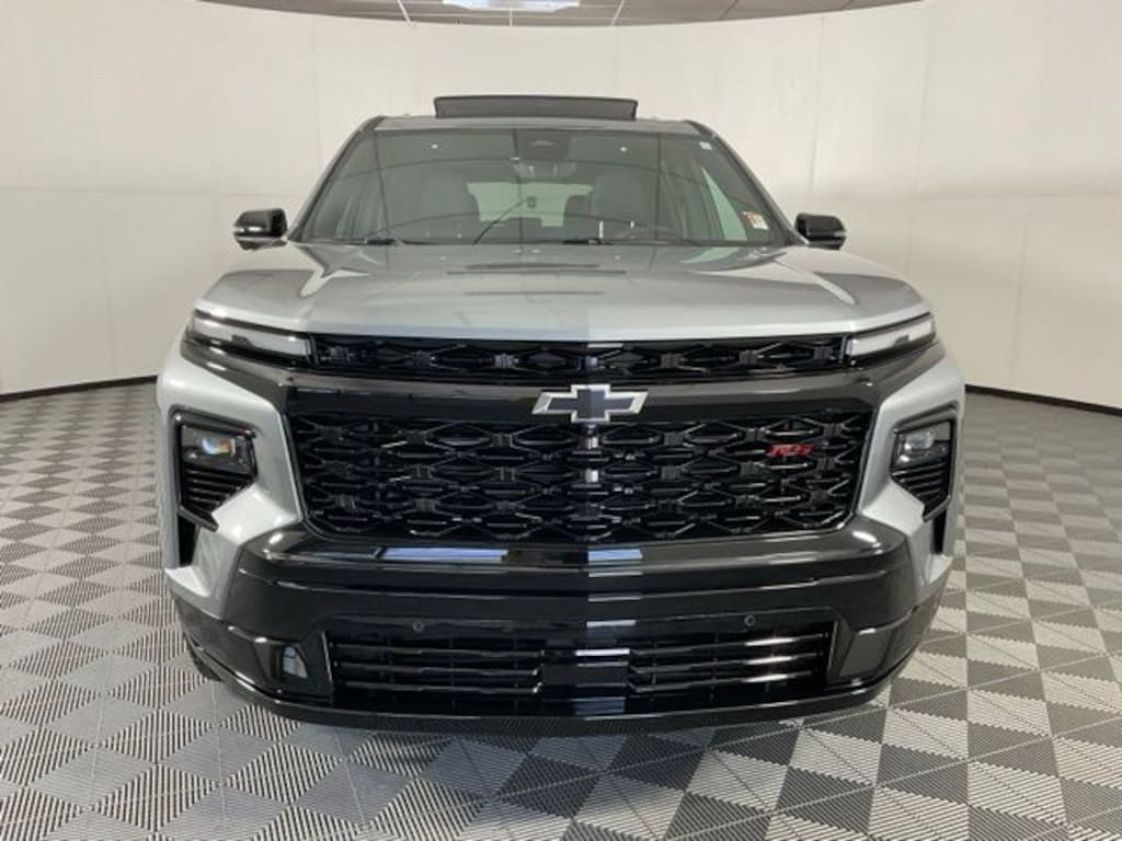 Used 2024 Chevrolet Traverse RS SUV