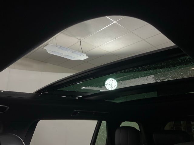 2025 Land Rover Range Rover SE - Photo 16
