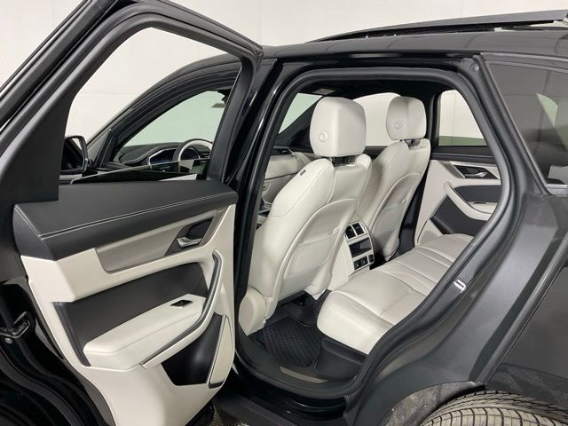 2026 Jaguar F-Pace R-Dynamic S - Photo 28