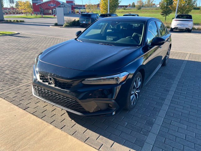 Used 2024 Honda Civic EX-L Hatchback