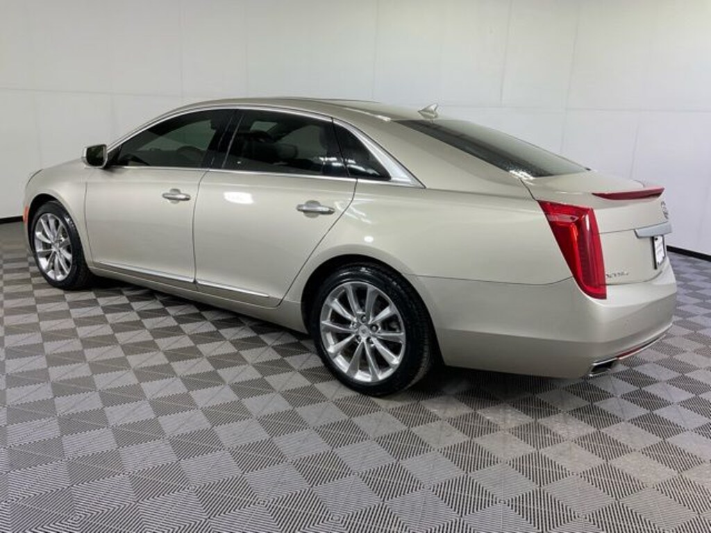 Used 2014 CADILLAC XTS Premium Sedan