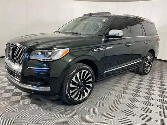 2023 Lincoln Navigator Black Label's photo