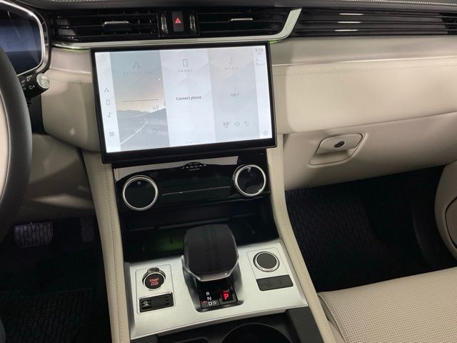 2026 Jaguar F-Pace R-Dynamic S - Photo 18