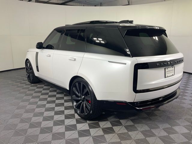 2025 Land Rover Range Rover SV - Photo 4