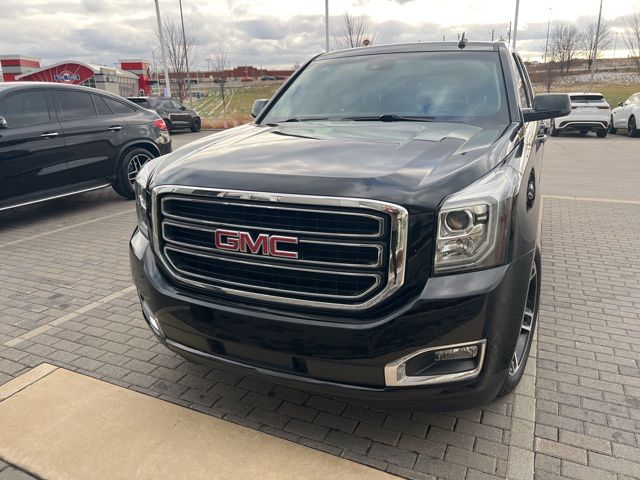 2019 Gmc Yukon SLE photo 2