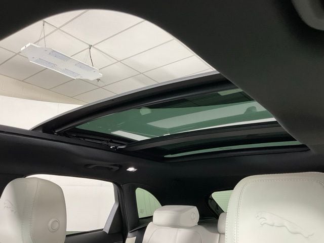 2026 Jaguar F-Pace R-Dynamic S - Photo 20