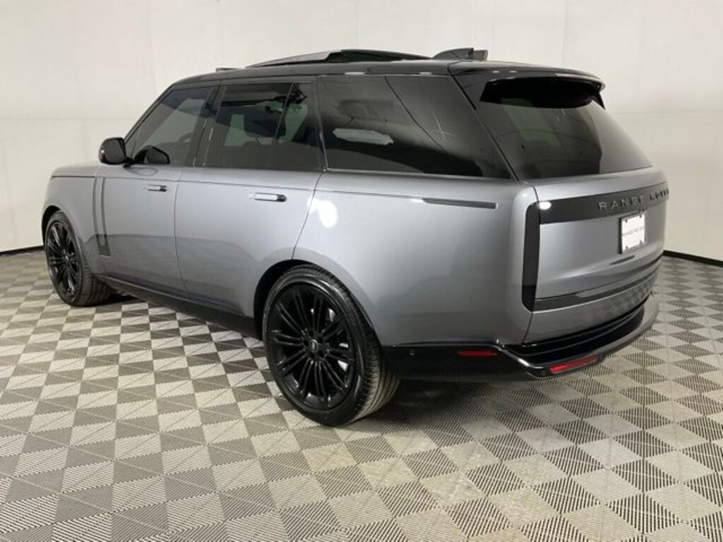 Used 2024 Land Rover Range Rover P530 SE SUV
