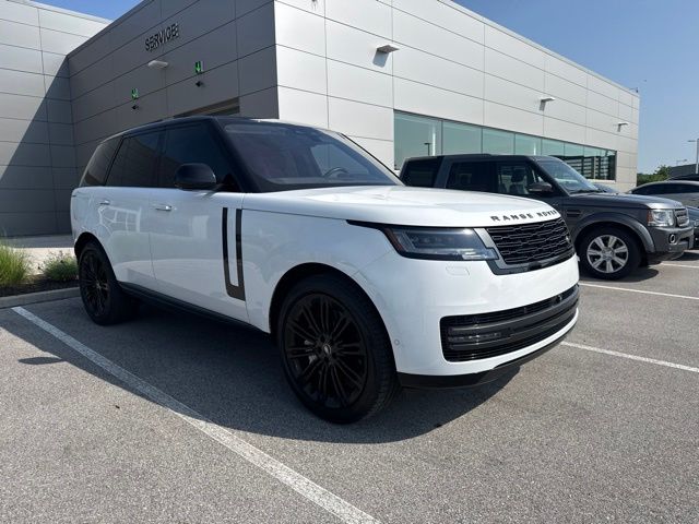 2023 Land Rover Range Rover 4.4 SE SWB's photo