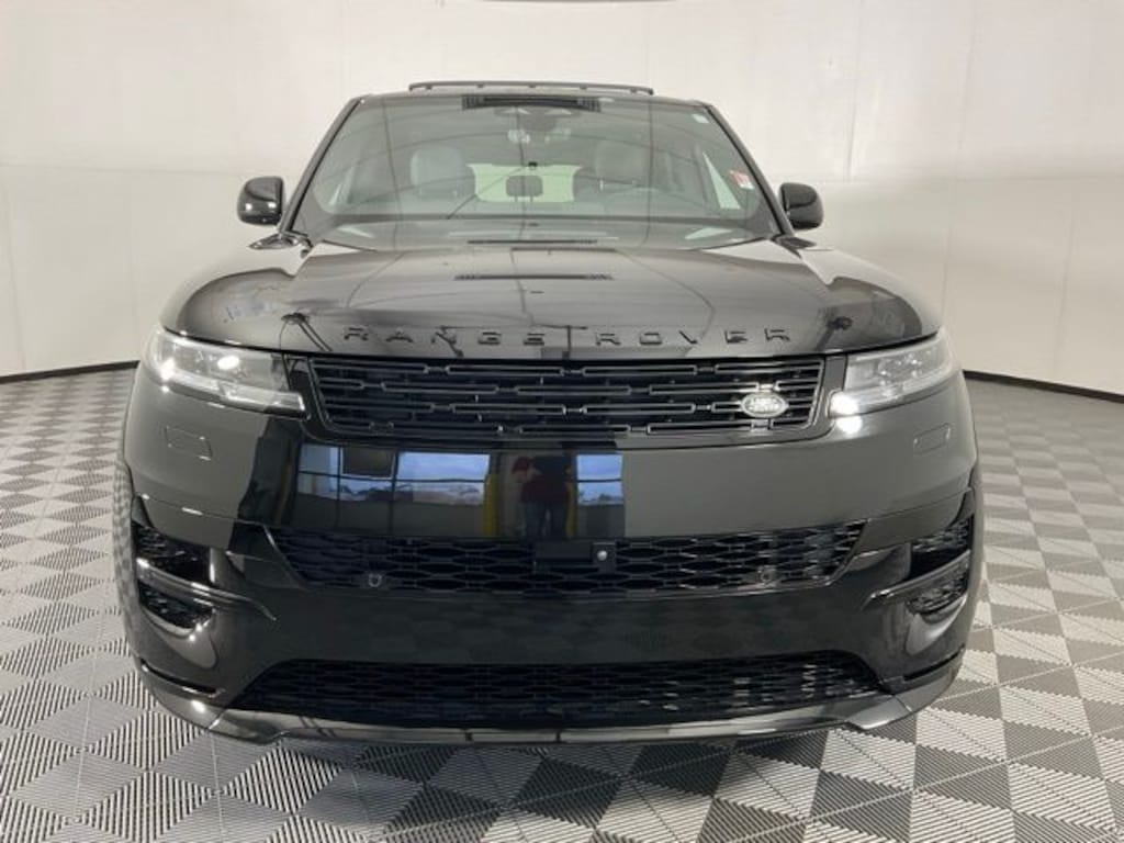 Used 2024 Land Rover Range Rover Sport Dynamic SE SUV