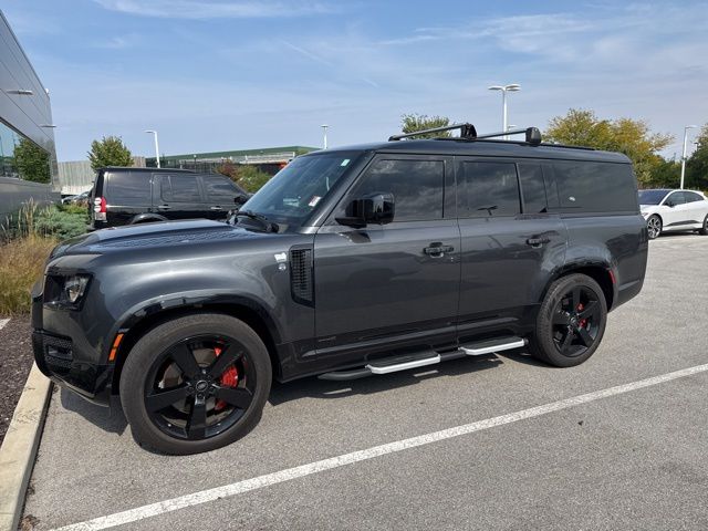 2023 Land Rover Defender 130 X photo 2