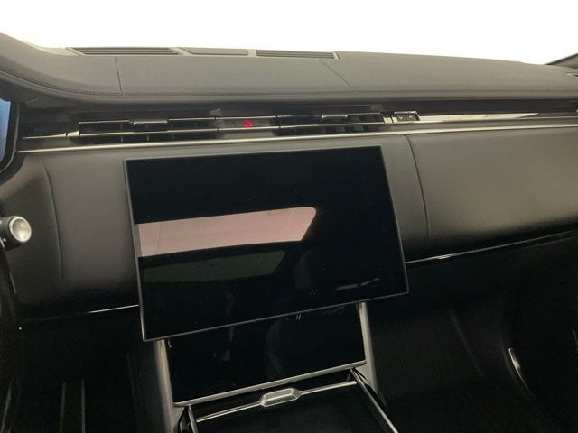 2025 Land Rover Range Rover SE - Photo 13